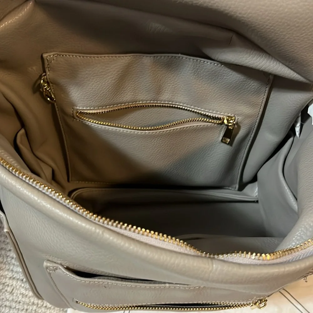 Fawn Design diaper bag. - Picture 7 of 10